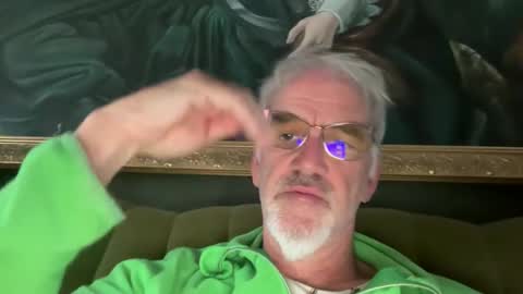 Snapshot of jewlronny chatting on December 2025 08:19:01 AM jewlronny online show from December 2025 08:19:01 AM