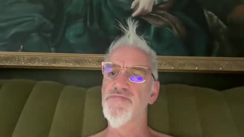 Snapshot of jewlronny chatting on December 2025 10:32:01 AM jewlronny online show from December 2025 10:32:01 AM