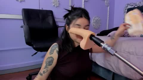 Jeyy online show from November 2025 11:54:01 AM