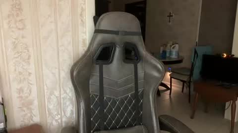 Snapshot of jglisson83 chatting on December 2025 05:45:02 AM jglisson83 online show from December 2025 05:45:02 AM