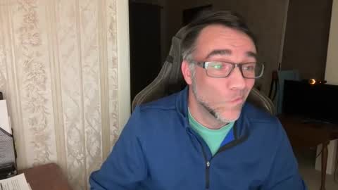 Snapshot of jglisson83 chatting on December 2025 05:35:02 AM jglisson83 online show from December 2025 05:35:02 AM