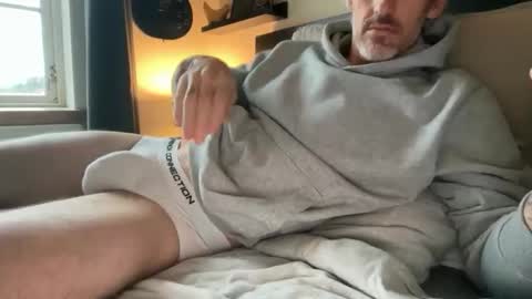 Snapshot of jgol519 chatting on November 2025 09:52:02 AM James online show from November 2025 09:52:02 AM