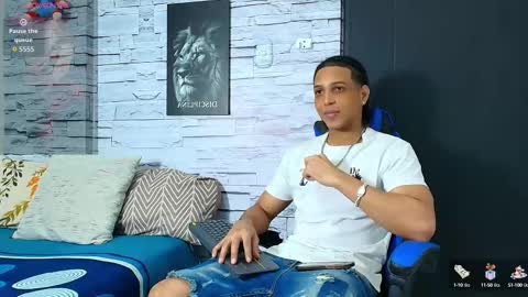 Snapshot of jhay_wheeler777 chatting on October 2025 04:21:02 AM jhay_wheeler777 online show from October 2025 04:21:02 AM