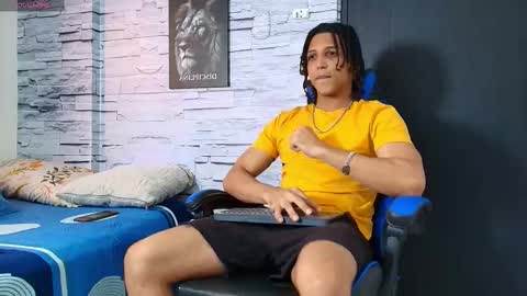 Snapshot of jhay_wheeler777 chatting on October 2025 07:01:02 PM jhay_wheeler777 online show from October 2025 07:01:02 PM