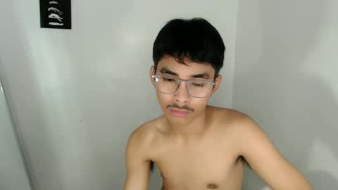 Snapshot of jhnxxnaughty_ chatting on May 2026 02:19:02 AM Johnny online show from May 2026 02:19:02 AM