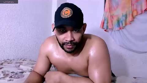 En moreno online show from November 2025 01:54:02 PM