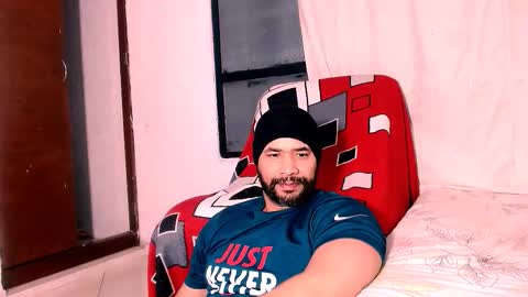 En moreno online show from November 2025 11:02:01 PM