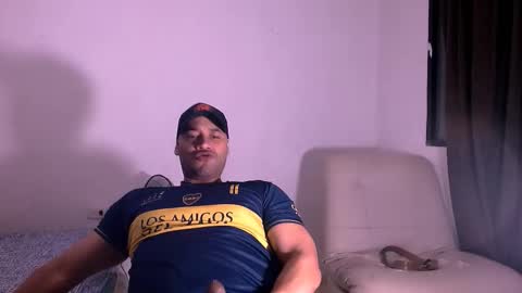 En moreno online show from December 2025 11:00:02 PM