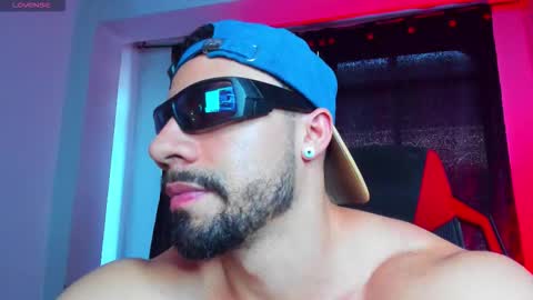 Jhojan Strong  online show from February 2026 08:15:01 PM