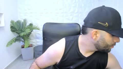 John Bear.... online show from February 2025 11:16:02 AM