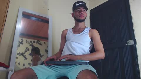 jhon_malo online show from November 2025 02:36:01 AM