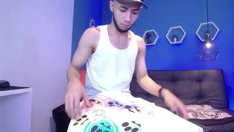 jhon_malo online show from December 2025 05:25:02 AM