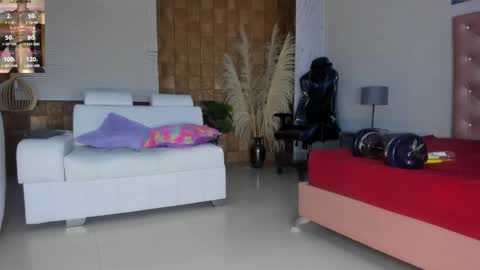 jhonaldsw online show from January 2025 06:35:01 PM