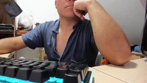 Snapshot of jhonatan_morales_s chatting on November 2025 04:11:02 AM jhonatan_morales_s online show from November 2025 04:11:02 AM