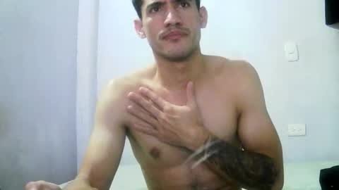 Snapshot of jhonduglas chatting on November 2025 12:46:02 AM jhonduglas online show from November 2025 12:46:02 AM