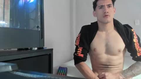 Snapshot of jhonduglas chatting on December 2025 05:41:01 PM jhonduglas online show from December 2025 05:41:01 PM