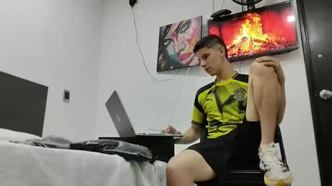 jhon online show from February 2025 09:45:02 PM