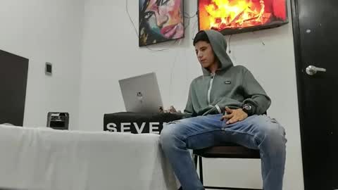 jhon online show from February 2025 10:17:02 PM