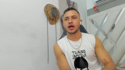 jhonny online show from February 2025 03:22:01 AM