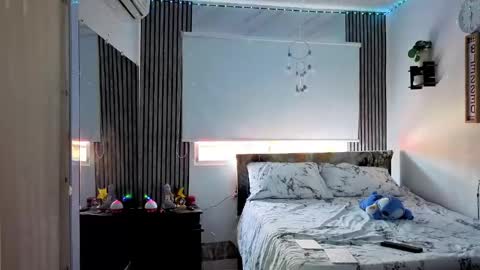 jhonny online show from April 2026 05:29:01 PM