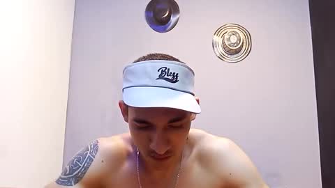 jhonny_thes28 online show from November 2025 09:30:01 AM
