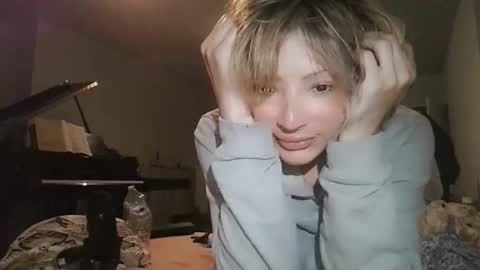 Anya online show from October 2025 12:19:01 AM