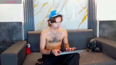 Snapshot of jhostin_1 chatting on December 2025 08:28:02 PM jhostin_1 online show from December 2025 08:28:02 PM