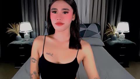 Snapshot of jhuliana_and_charles_room chatting on September 2025 02:00:01 AM jhuliana_and_charles_room online show from September 2025 02:00:01 AM