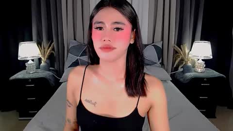 Snapshot of jhuliana_and_charles_room chatting on September 2025 03:43:01 AM jhuliana_and_charles_room online show from September 2025 03:43:01 AM