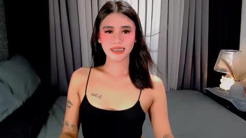 Snapshot of jhuliana_and_charles_room chatting on October 2025 02:53:01 AM jhuliana_and_charles_room online show from October 2025 02:53:01 AM