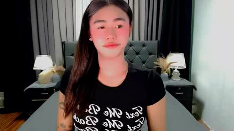 jhuliana_and_charles_room online show from May 2026 12:05:01 AM