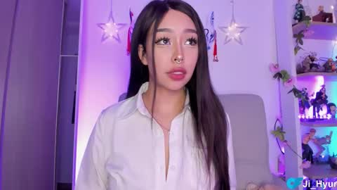 Ji  online show from September 2025 10:34:02 PM