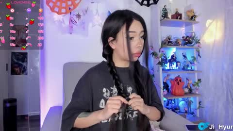 Ji  online show from October 2025 01:38:01 AM