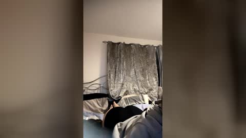 Jiggly Jessie online show from February 2026 01:48:01 AM