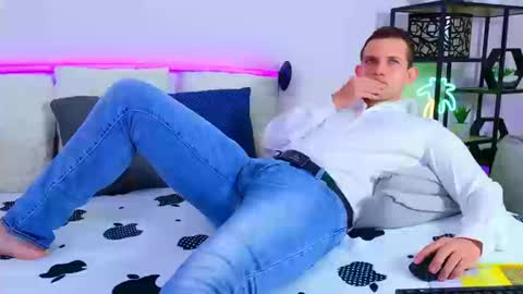 Snapshot of jimmy_doss chatting on March 2026 09:05:02 AM Jimmy online show from March 2026 09:05:02 AM