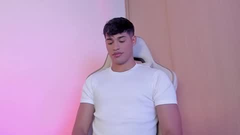 Jimmy Leeh online show from December 2024 11:03:01 PM