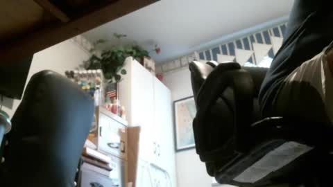 jimwellhung online show from February 2025 02:21:01 PM