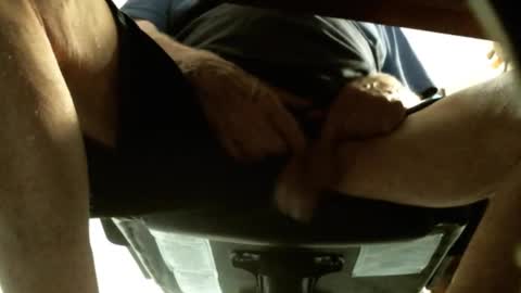 jimwellhung online show from October 2025 03:26:02 AM