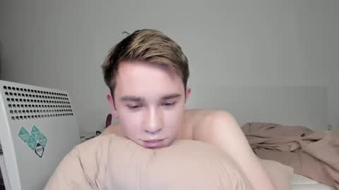 Snapshot of jimyti_bad_boy chatting on February 2025 07:41:01 AM jimyti_bad_boy online show from February 2025 07:41:01 AM