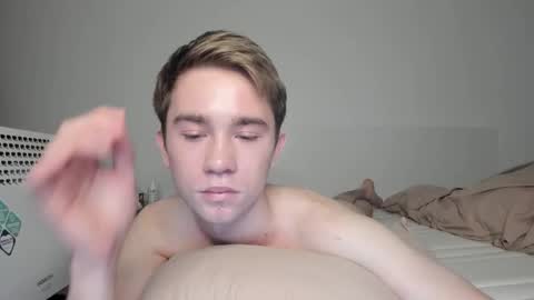 Snapshot of jimyti_bad_boy chatting on February 2025 06:51:01 AM jimyti_bad_boy online show from February 2025 06:51:01 AM