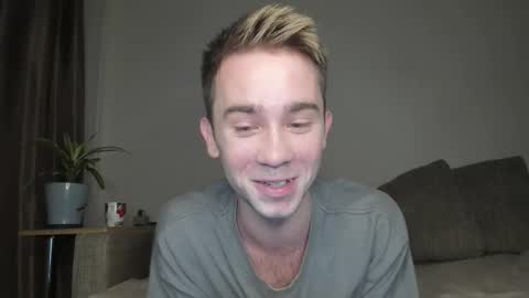 Snapshot of jimyti_bad_boy chatting on September 2025 09:47:02 PM jimyti_bad_boy online show from September 2025 09:47:02 PM