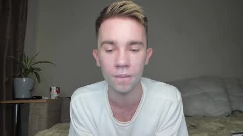 Snapshot of jimyti_bad_boy chatting on September 2025 10:00:01 PM jimyti_bad_boy online show from September 2025 10:00:01 PM