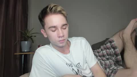 Snapshot of jimyti_bad_boy chatting on October 2025 10:54:02 PM jimyti_bad_boy online show from October 2025 10:54:02 PM