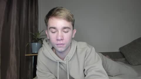 Snapshot of jimyti_bad_boy chatting on October 2025 11:52:02 PM jimyti_bad_boy online show from October 2025 11:52:02 PM