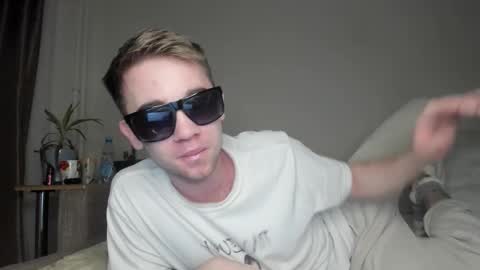 Snapshot of jimyti_bad_boy chatting on February 2026 12:09:01 AM jimyti_bad_boy online show from February 2026 12:09:01 AM