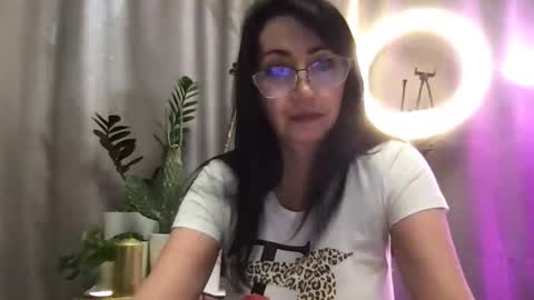 jinaluv online show from May 2026 03:22:02 PM