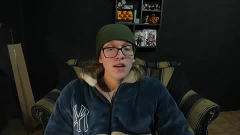 Snapshot of jinnbook chatting on December 2024 06:31:02 AM JinnBook online show from December 2024 06:31:02 AM