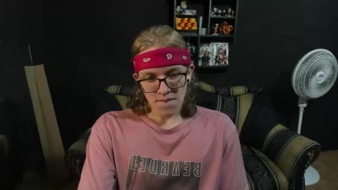 Snapshot of jinnbook chatting on December 2024 12:12:02 PM JinnBook online show from December 2024 12:12:02 PM