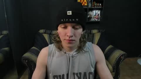 Snapshot of jinnbook chatting on January 2025 09:03:01 AM JinnBook online show from January 2025 09:03:01 AM