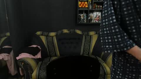 Snapshot of jinnbook chatting on January 2025 01:28:01 PM JinnBook online show from January 2025 01:28:01 PM